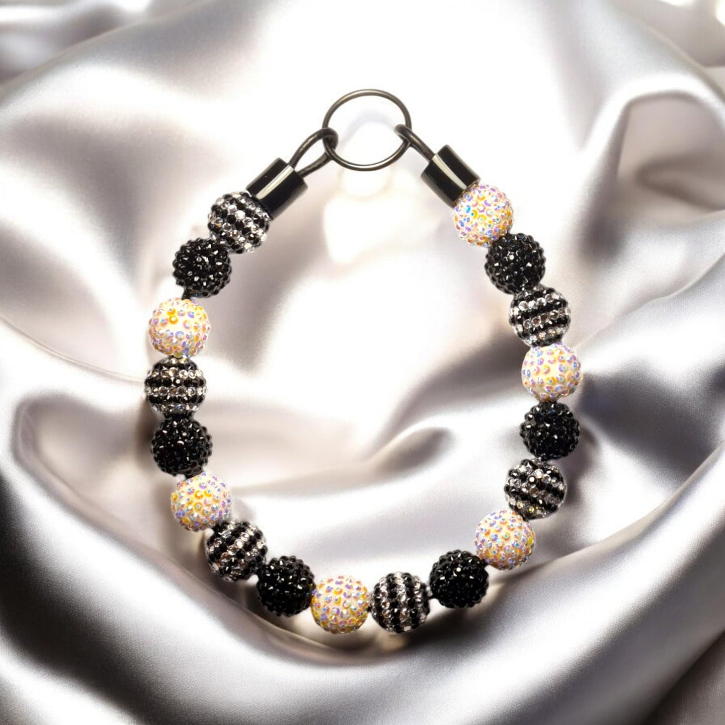 Paw'ting on the Glitz Beaded Collar, Dog Fashion, Cute Accessories for Dogs, Pet Gift, Fun Gift for Pet Lovers, Dog Collar